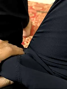 Snapshot of faaseel chatting on 03/13/25, 04:45 faaseel online show from 03/13/25, 04:45