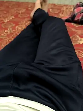 Snapshot of faaseel chatting on 10/12/25, 03:46 faaseel online show from 10/12/25, 03:46