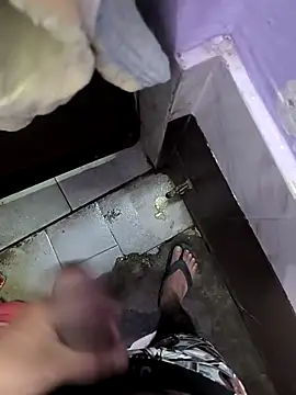 Snapshot of faaseel chatting on 02/26/25, 03:54 faaseel online show from 02/26/25, 03:54