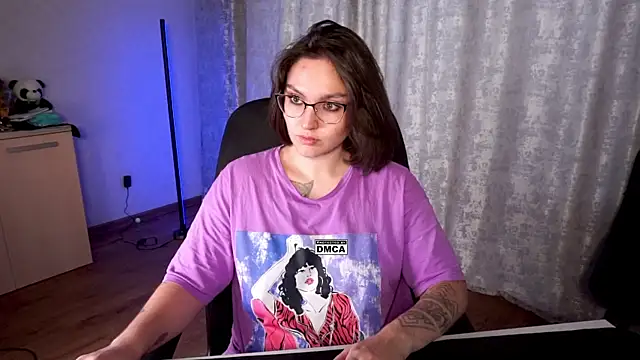 Hoot owl cb online show from 10/20/25, 03:41