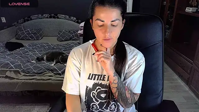 Aria Dl online show from 01/23/25, 12:41