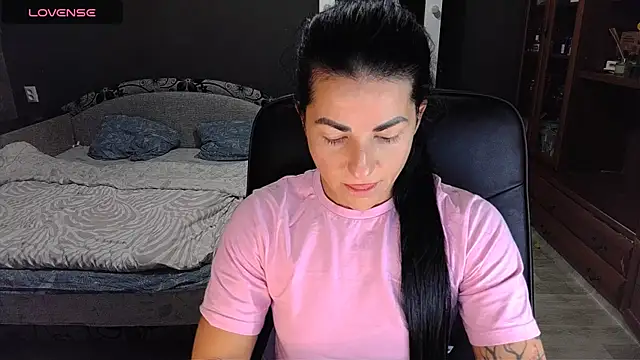 Aria Dl online show from 11/27/25, 01:22