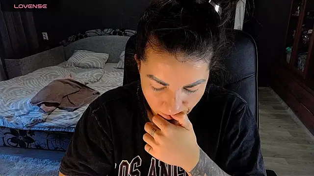 Aria Dl online show from 09/10/25, 12:04