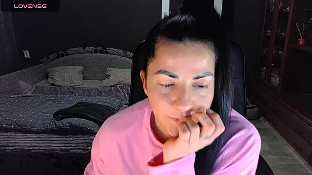 Aria Dl online show from 02/12/26, 03:45