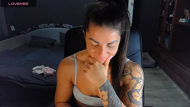 Aria Dl online show from 10/09/25, 01:00