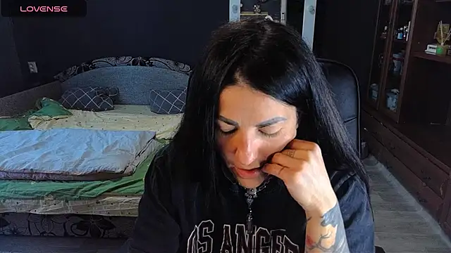 Aria Dl online show from 04/17/26, 11:46