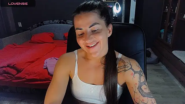 Aria Dl online show from 09/23/25, 11:39