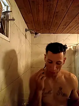 FlacoDani online show from 11/18/25, 05:49