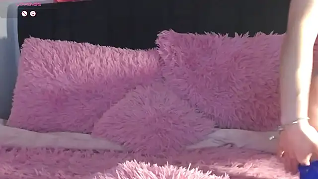 Miah hilton2 online show from 02/17/25, 11:33