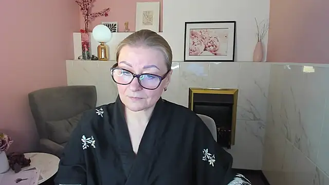Snapshot of AlexandraKind chatting on 03/13/25, 09:05 AlexandraKind online show from 03/13/25, 09:05