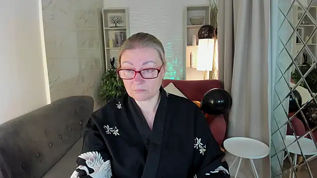 AlexandraKind online show from 10/30/25, 01:42