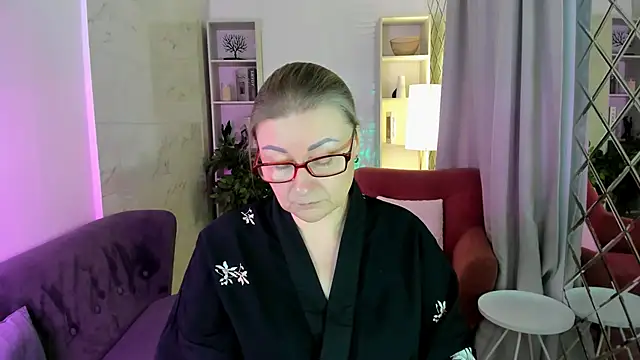 AlexandraKind online show from 11/11/25, 08:36