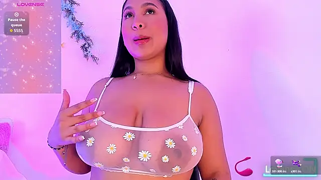  karenestrada online show from 11/13/25, 03:10