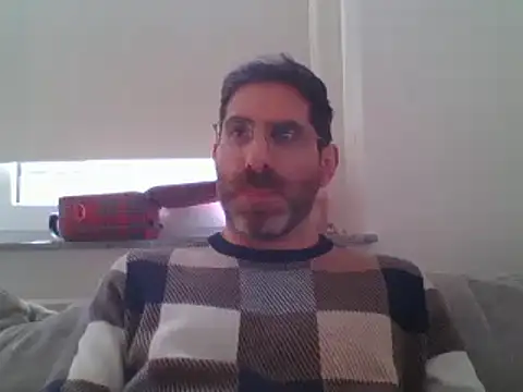 Snapshot of alcatraz009 chatting on 02/21/25, 10:07 alcatraz009 online show from 02/21/25, 10:07
