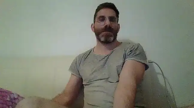 Snapshot of alcatraz009 chatting on 03/05/25, 08:42 alcatraz009 online show from 03/05/25, 08:42