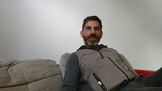 Snapshot of alcatraz009 chatting on 09/28/25, 10:00 alcatraz009 online show from 09/28/25, 10:00