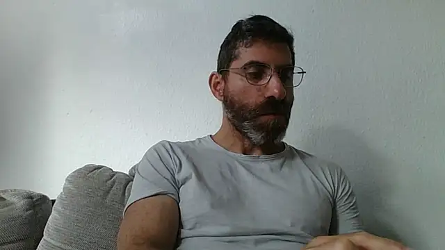 Snapshot of alcatraz009 chatting on 09/19/25, 06:50 alcatraz009 online show from 09/19/25, 06:50