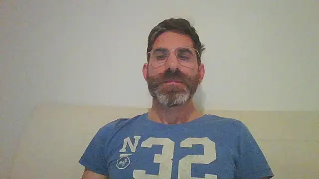 Snapshot of alcatraz009 chatting on 10/03/25, 04:36 alcatraz009 online show from 10/03/25, 04:36