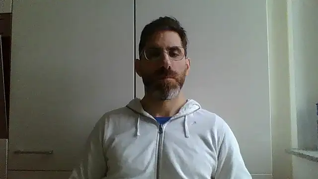 Snapshot of alcatraz009 chatting on 01/27/25, 08:29 alcatraz009 online show from 01/27/25, 08:29