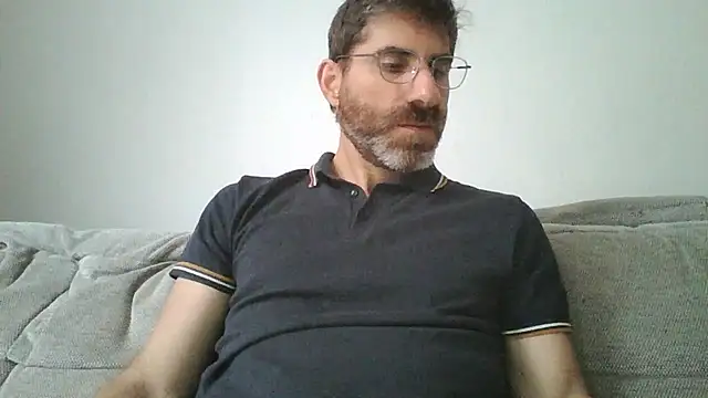 Snapshot of alcatraz009 chatting on 10/10/25, 06:25 alcatraz009 online show from 10/10/25, 06:25