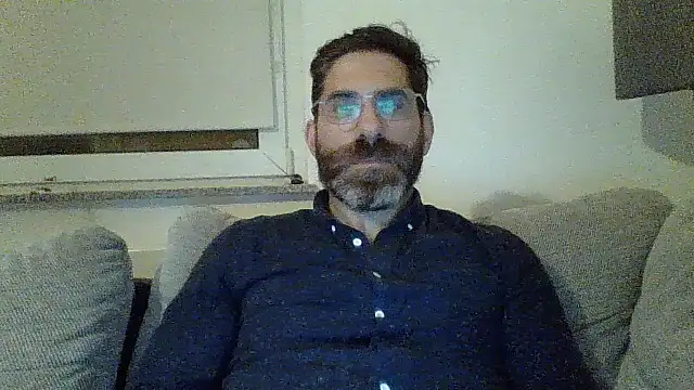Snapshot of alcatraz009 chatting on 01/04/25, 09:41 alcatraz009 online show from 01/04/25, 09:41