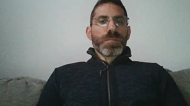 Snapshot of alcatraz009 chatting on 10/20/25, 06:37 alcatraz009 online show from 10/20/25, 06:37