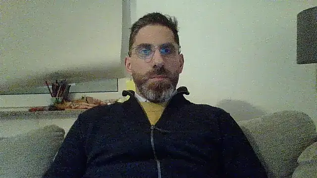 Snapshot of alcatraz009 chatting on 01/14/25, 04:39 alcatraz009 online show from 01/14/25, 04:39