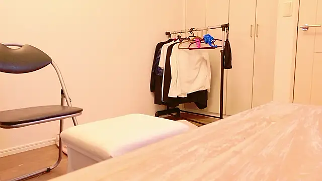 Snapshot of undo-busoku69 chatting on 11/14/25, 07:12 undo-busoku69 online show from 11/14/25, 07:12