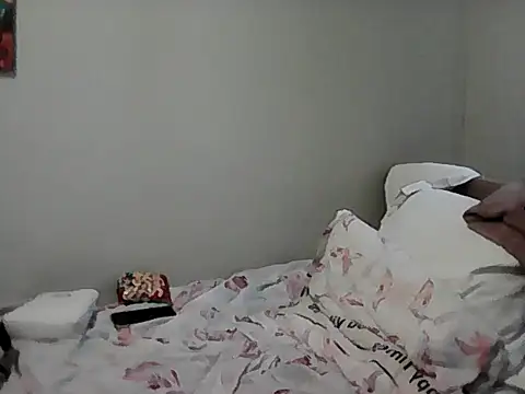 housewife shantie online show from 04/17/26, 11:57