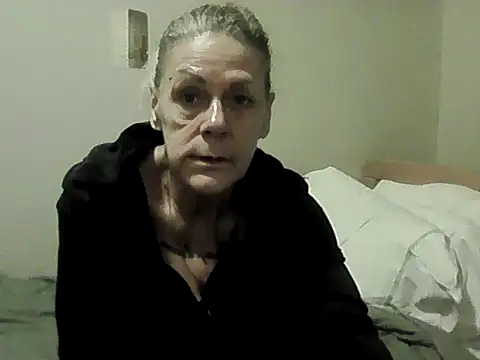 housewife shantie online show from 02/03/26, 07:46