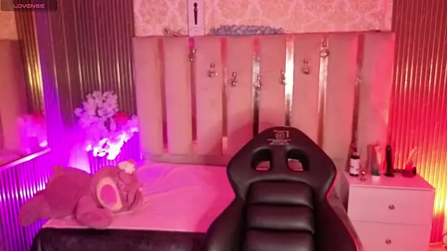 Andy tay1 online show from 11/10/25, 03:22