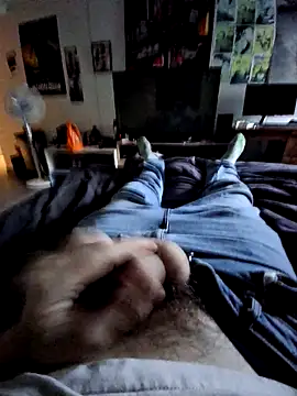 Snapshot of stev3w chatting on 11/04/25, 04:00 stev3w online show from 11/04/25, 04:00