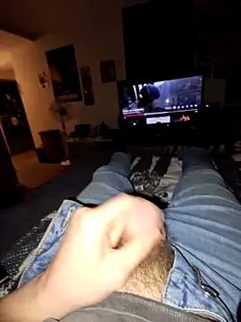 Snapshot of stev3w chatting on 11/25/25, 05:35 stev3w online show from 11/25/25, 05:35