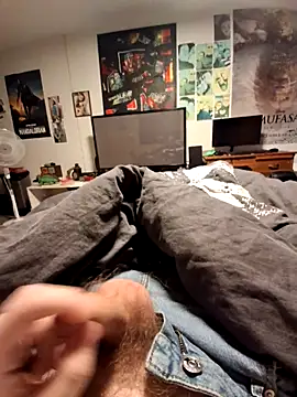 Snapshot of stev3w chatting on 10/28/25, 06:23 stev3w online show from 10/28/25, 06:23