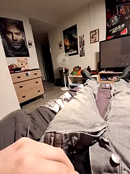 Snapshot of stev3w chatting on 11/07/25, 06:29 stev3w online show from 11/07/25, 06:29