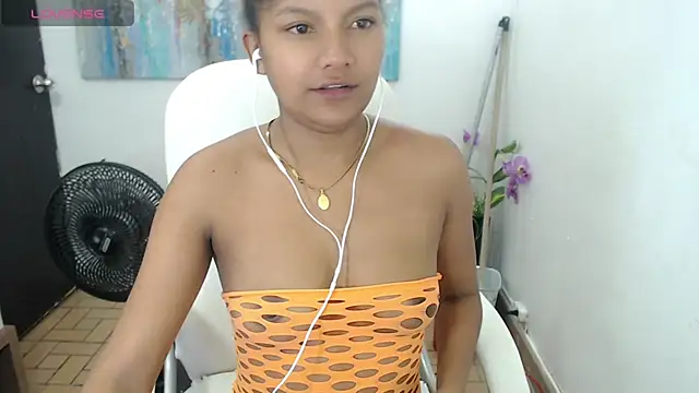 Snapshot of elly_willis chatting on 03/15/25, 01:51 elly willis online show from 03/15/25, 01:51