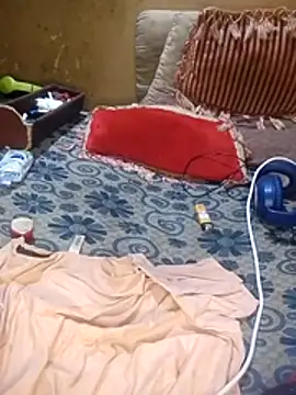 LOOLOOO123123 online show from 11/01/25, 10:42