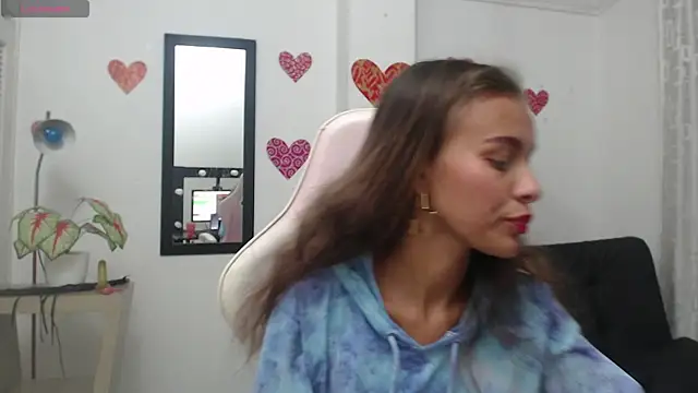 lulu 25  online show from 12/27/24, 11:42