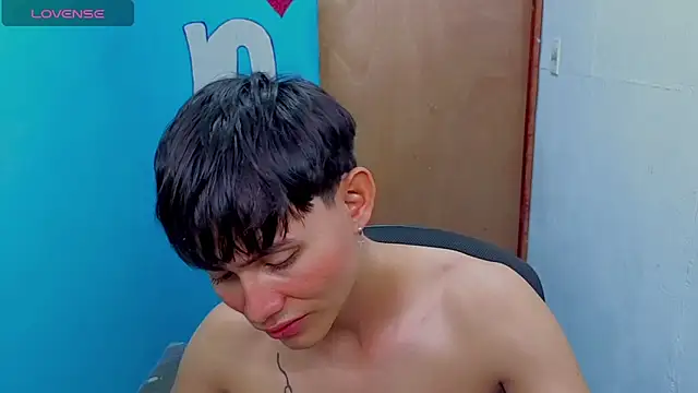 tanjiro cute online show from 04/30/26, 04:30