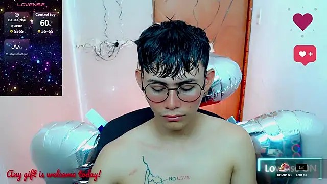 tanjiro cute online show from 10/16/25, 10:23