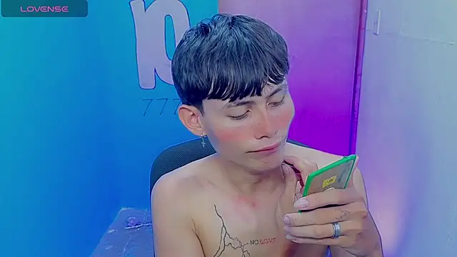 tanjiro cute online show from 03/25/26, 02:55