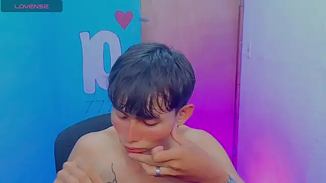 tanjiro cute online show from 03/28/26, 04:57