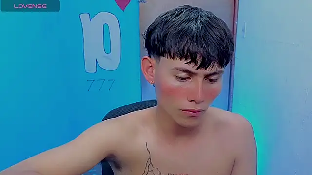 tanjiro cute online show from 04/19/26, 04:02