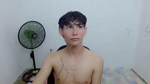 tanjiro cute online show from 03/21/25, 12:51