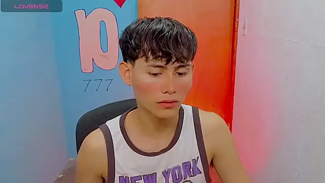 tanjiro cute online show from 05/15/26, 04:54