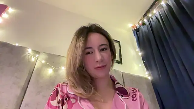 Gabby cruz  online show from 12/06/24, 03:02