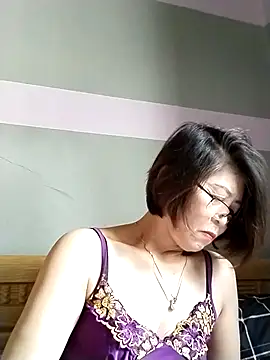 Snapshot of Baby-tits2024 chatting on 09/18/25, 01:30 Baby-tits2024 online show from 09/18/25, 01:30