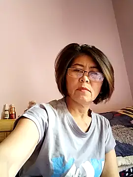 Snapshot of Baby-tits2024 chatting on 09/15/25, 03:07 Baby-tits2024 online show from 09/15/25, 03:07