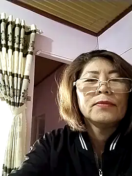 Snapshot of Baby-tits2024 chatting on 03/04/25, 11:54 Baby-tits2024 online show from 03/04/25, 11:54