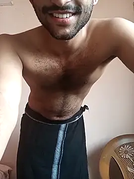 Snapshot of Vignesh3246 chatting on 10/24/25, 07:18 Vignesh3246 online show from 10/24/25, 07:18